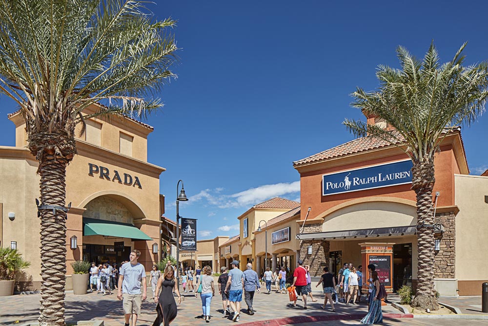 Desert Hills Premium Outlets - Riverside County Travel Reviews｜Trip.com  Travel Guide